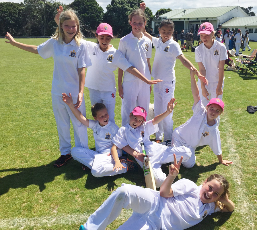 The Under 12 girls, the Dragons.